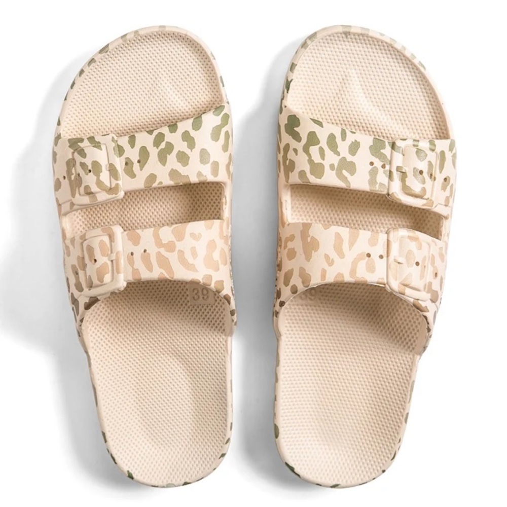 Freedom Moses Felina 2 Stone leopard print slides